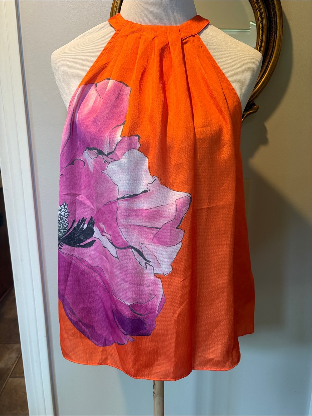 Ted Baker sleevless
Floral blouse size 4